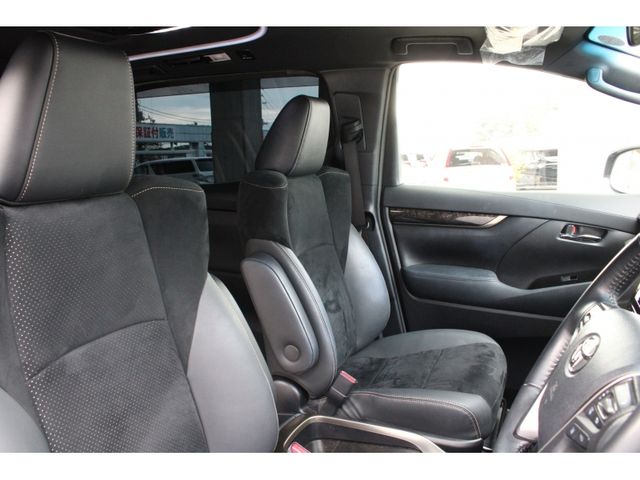 TOYOTA VELLFIRE 2023