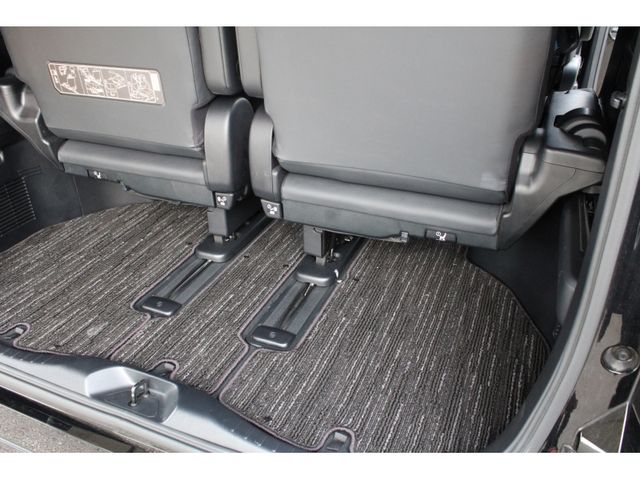 TOYOTA VELLFIRE 2023