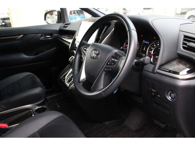 TOYOTA VELLFIRE 2023