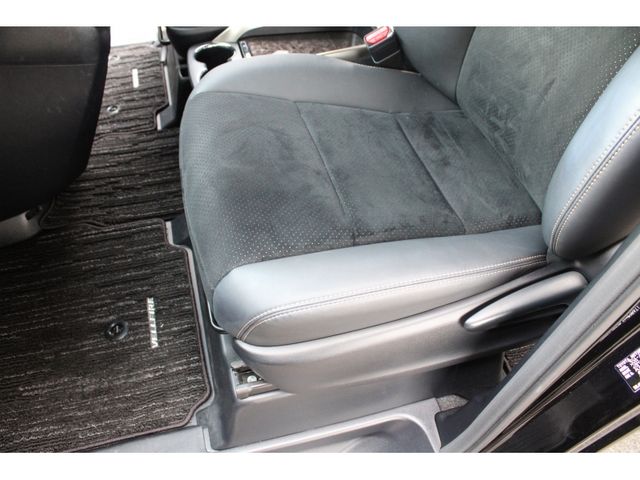 TOYOTA VELLFIRE 2023