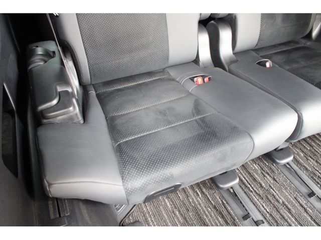 TOYOTA VELLFIRE 2023