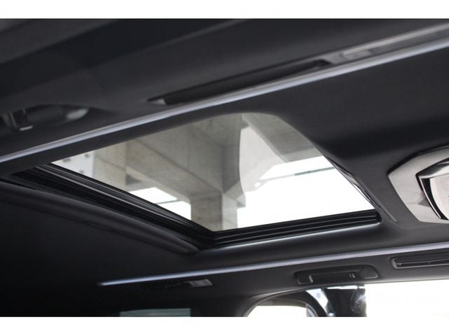 TOYOTA VELLFIRE 2023