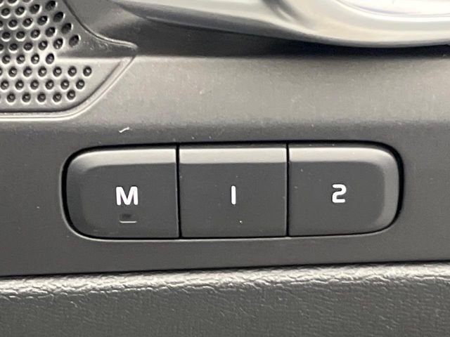 VOLVO VOLVO XC40 2021