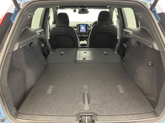 VOLVO VOLVO XC40 2023