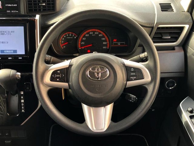 TOYOTA ROOMY 2019