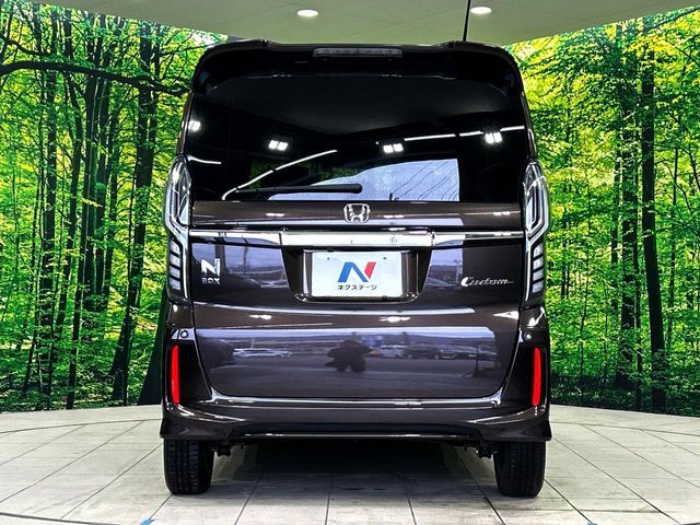 HONDA N BOX CUSTOM 2018