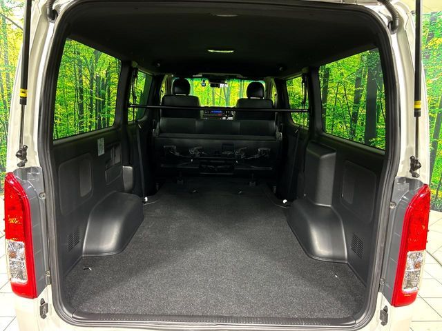 TOYOTA HIACE van 2WD 2021