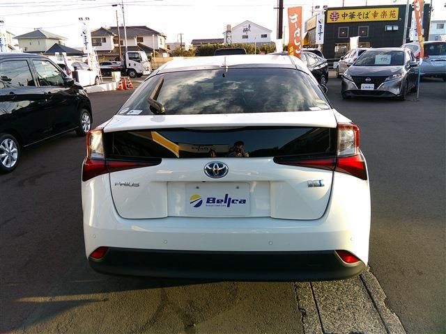 TOYOTA PRIUS 2020