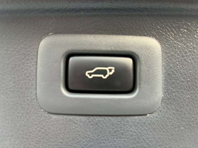 TOYOTA VELLFIRE 2010