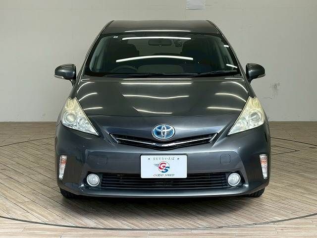 TOYOTA PRIUS Alpha 2013