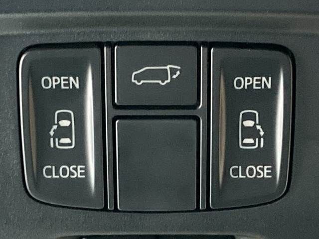 TOYOTA VELLFIRE 2017