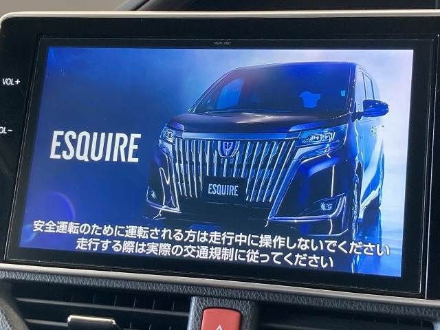 TOYOTA ESQUIRE HYBRID 2017