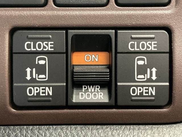 TOYOTA ESQUIRE HYBRID 2017