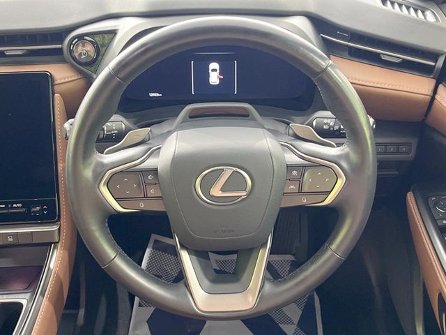 TOYOTA LEXUS LBX 2024