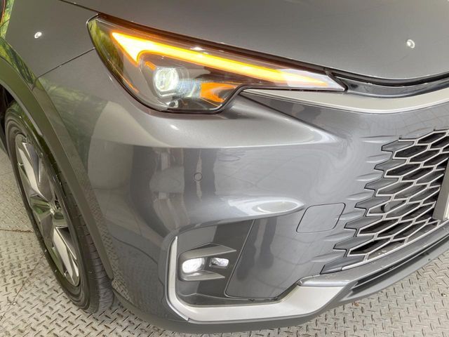 TOYOTA LEXUS LBX 2024