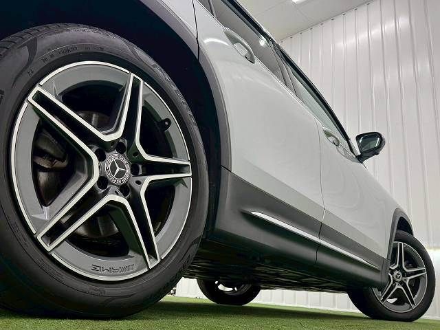 MERCEDES BENZ MERCEDES BENZ GLB 2022