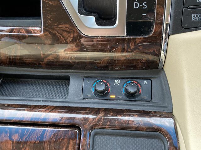 TOYOTA VELLFIRE  HYBRID 4WD 2018