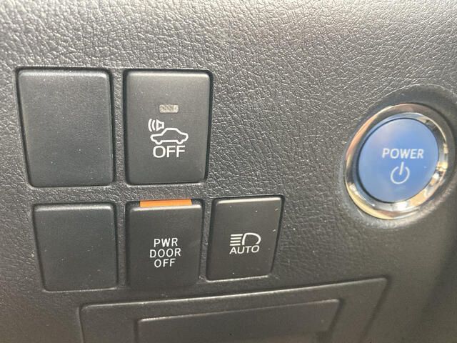 TOYOTA VELLFIRE  HYBRID 4WD 2018