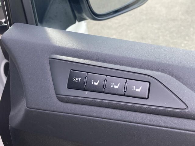 TOYOTA VELLFIRE  HYBRID 4WD 2018