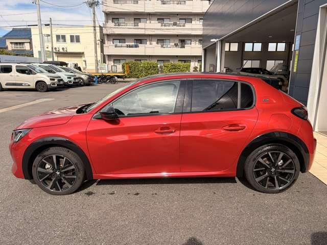 PEUGEOT PEUGEOT e-208 2024