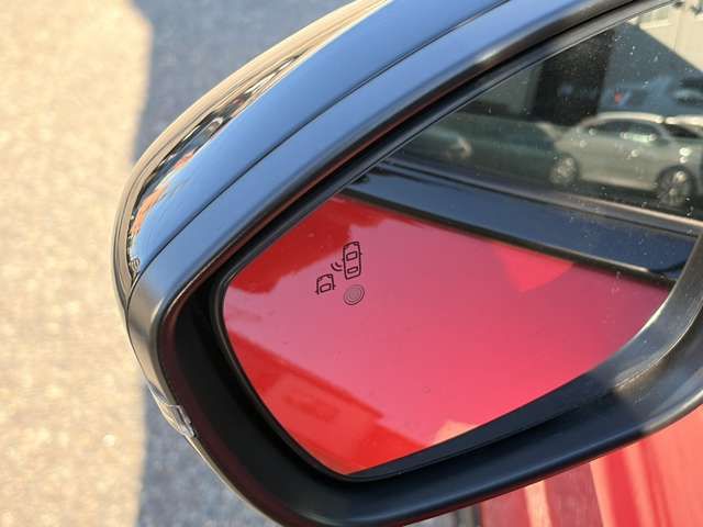 PEUGEOT PEUGEOT e-208 2024