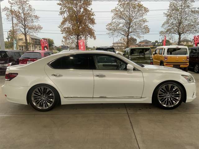 TOYOTA LEXUS LS600h 2012