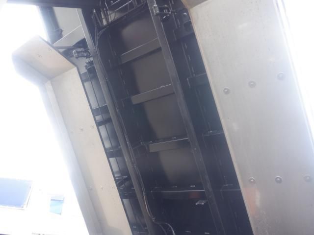 MITSUBISHI FUSOU SUPER GREAT 2023