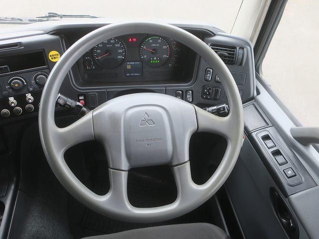 MITSUBISHI FUSOU SUPER GREAT 2016