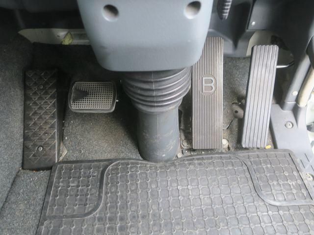 MITSUBISHI FUSOU SUPER GREAT 2016