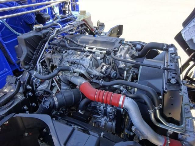 MITSUBISHI CANTER 2024