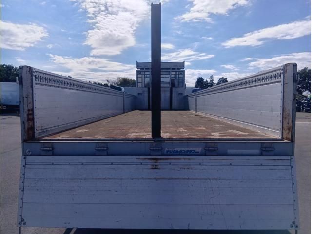 MITSUBISHI FUSOU SUPER GREAT 2013