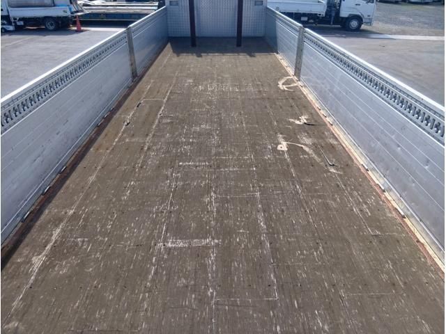 MITSUBISHI FUSOU SUPER GREAT 2013