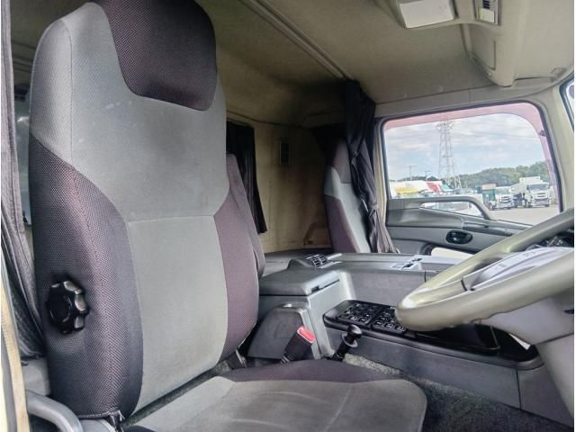 MITSUBISHI FUSOU SUPER GREAT 2013