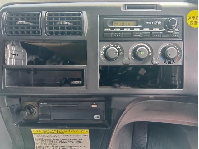 MITSUBISHI FUSOU SUPER GREAT 2013