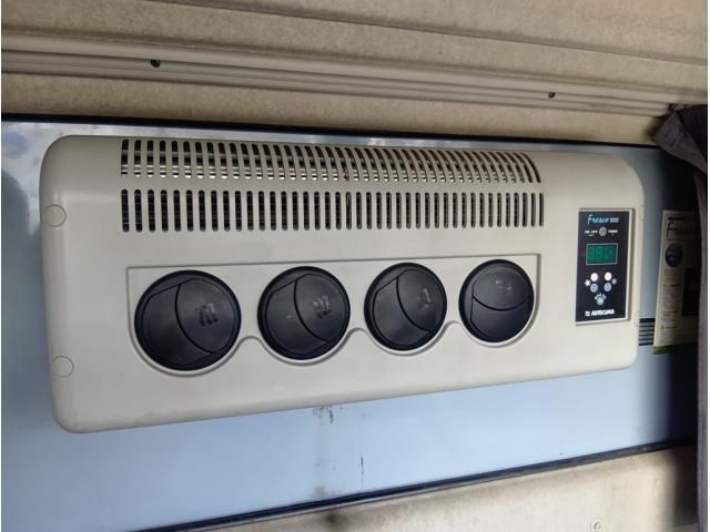 MITSUBISHI FUSOU SUPER GREAT 2013