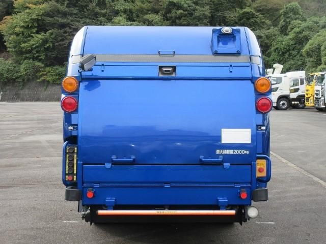 MITSUBISHI CANTER 2017