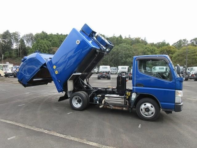 MITSUBISHI CANTER 2017