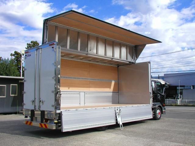 MITSUBISHI FUSOU FIGHTER 2024