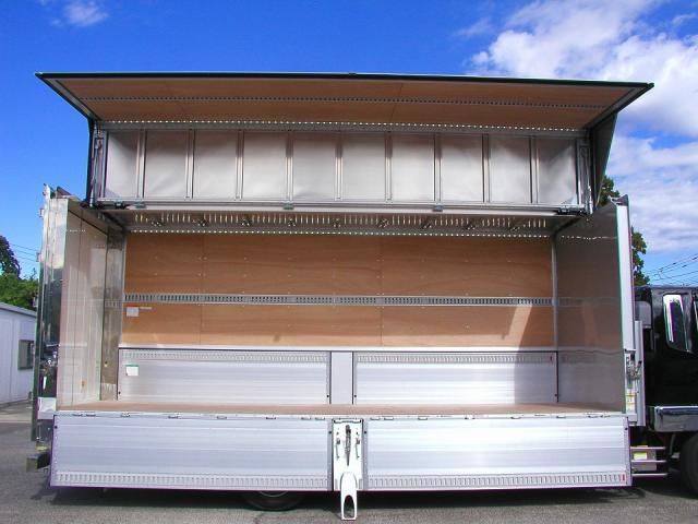 MITSUBISHI FUSOU FIGHTER 2024