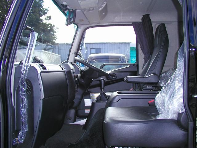 MITSUBISHI FUSOU FIGHTER 2024