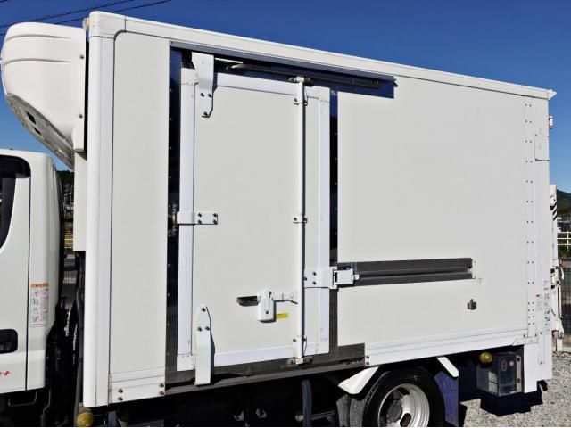 MITSUBISHI CANTER 2020