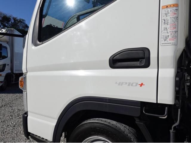 MITSUBISHI CANTER 2020
