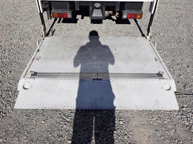 MITSUBISHI CANTER 2020