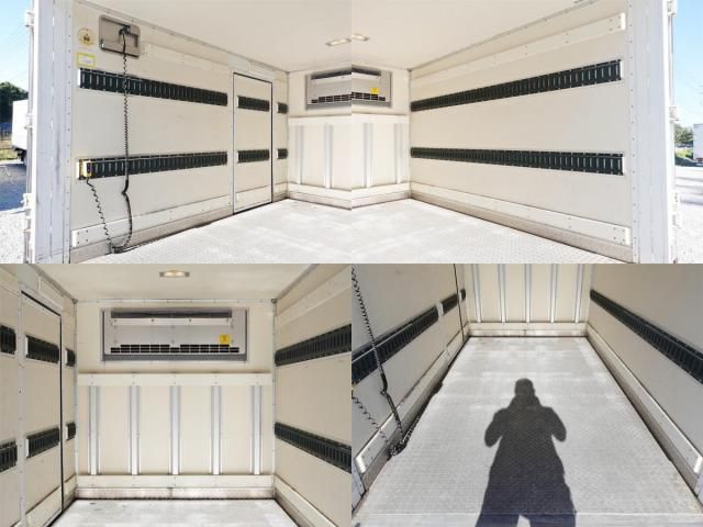 MITSUBISHI CANTER 2020