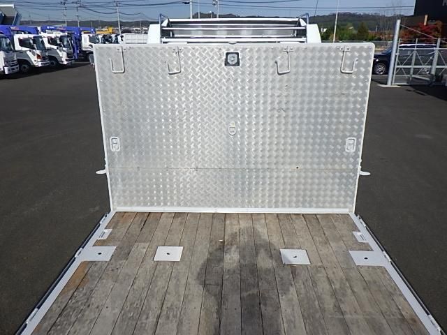 MITSUBISHI FUSOU FIGHTER 2017