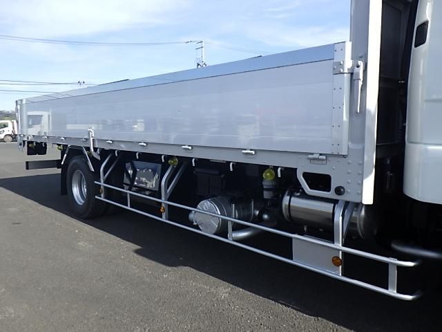 MITSUBISHI FUSOU FIGHTER 2017