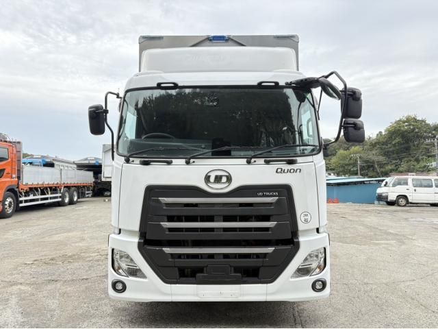NISSAN DIESEL Quon 2023