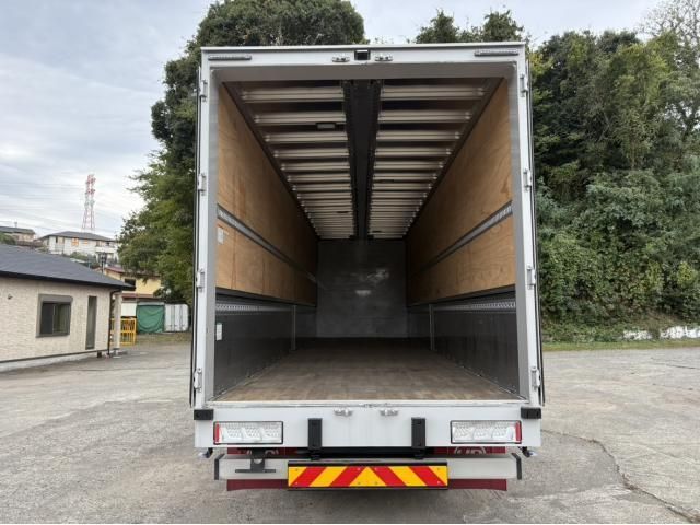 NISSAN DIESEL Quon 2023