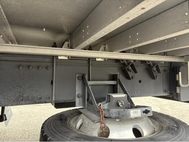 NISSAN DIESEL Quon 2023