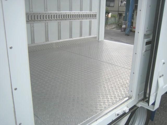 MITSUBISHI CANTER 2010